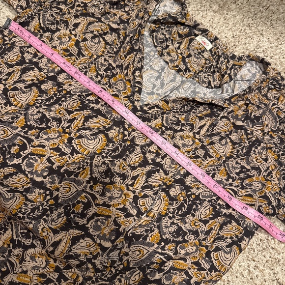 Faherty Bodhi Top Ruffle Trim Blouse in a floral print brown black sz M - Picture 10 of 10